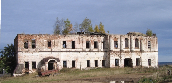 Восстанавливаемый храм пророка Божия Илии. Село Верхняя Ентала.